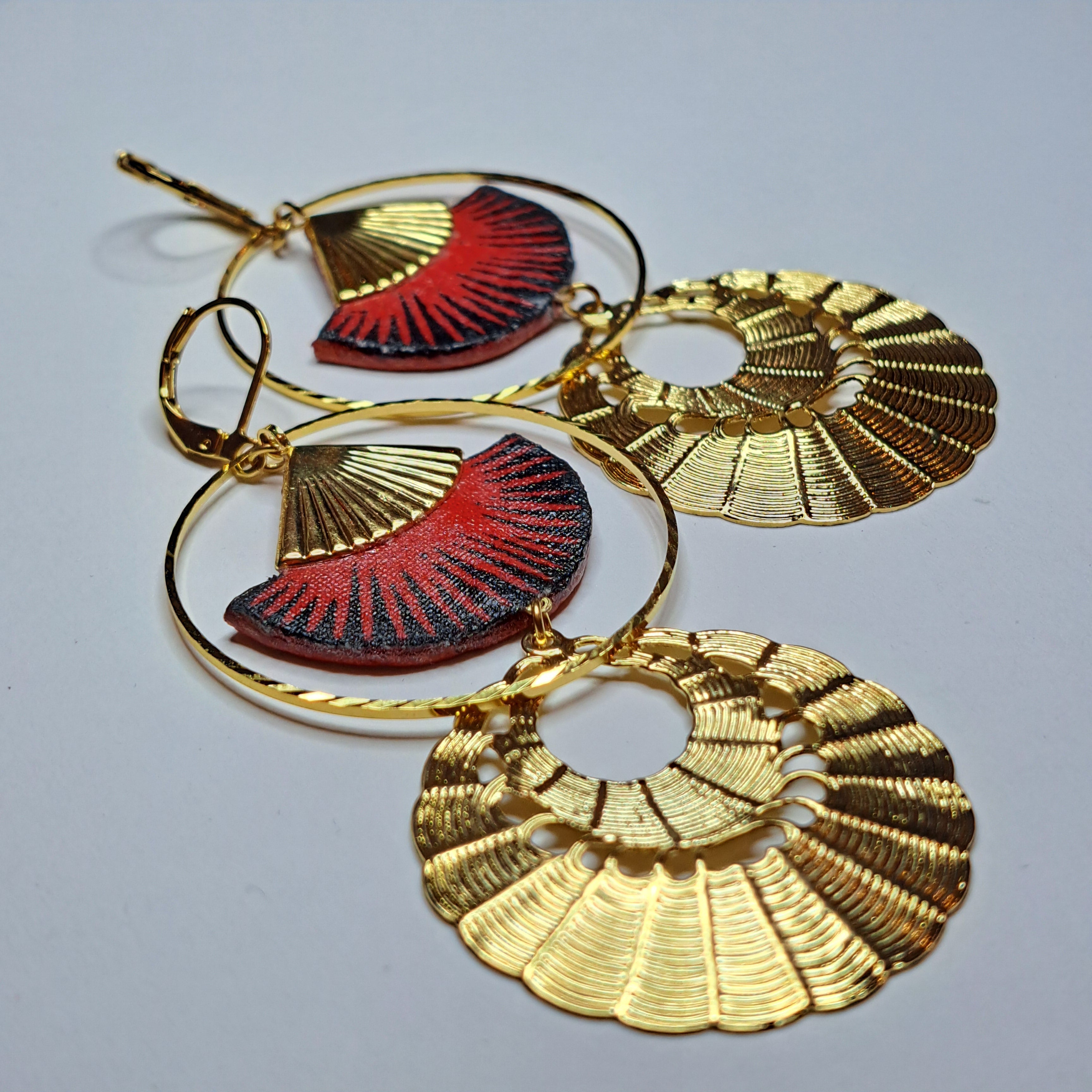 Rouge Seri - Boucles d'oreilles créoles double nattées