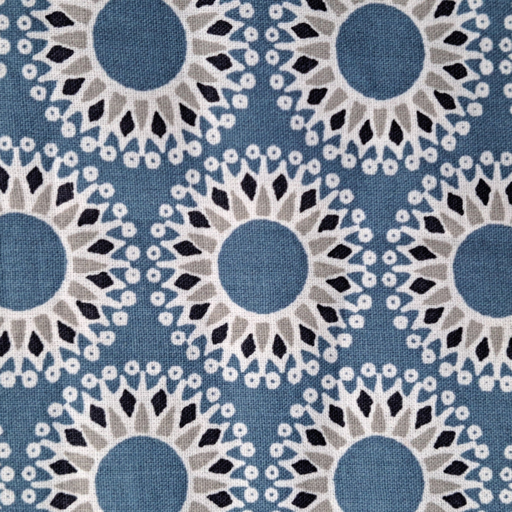 Bleu Eventail marin - Boucles d'oreilles nacre et argent en tissu