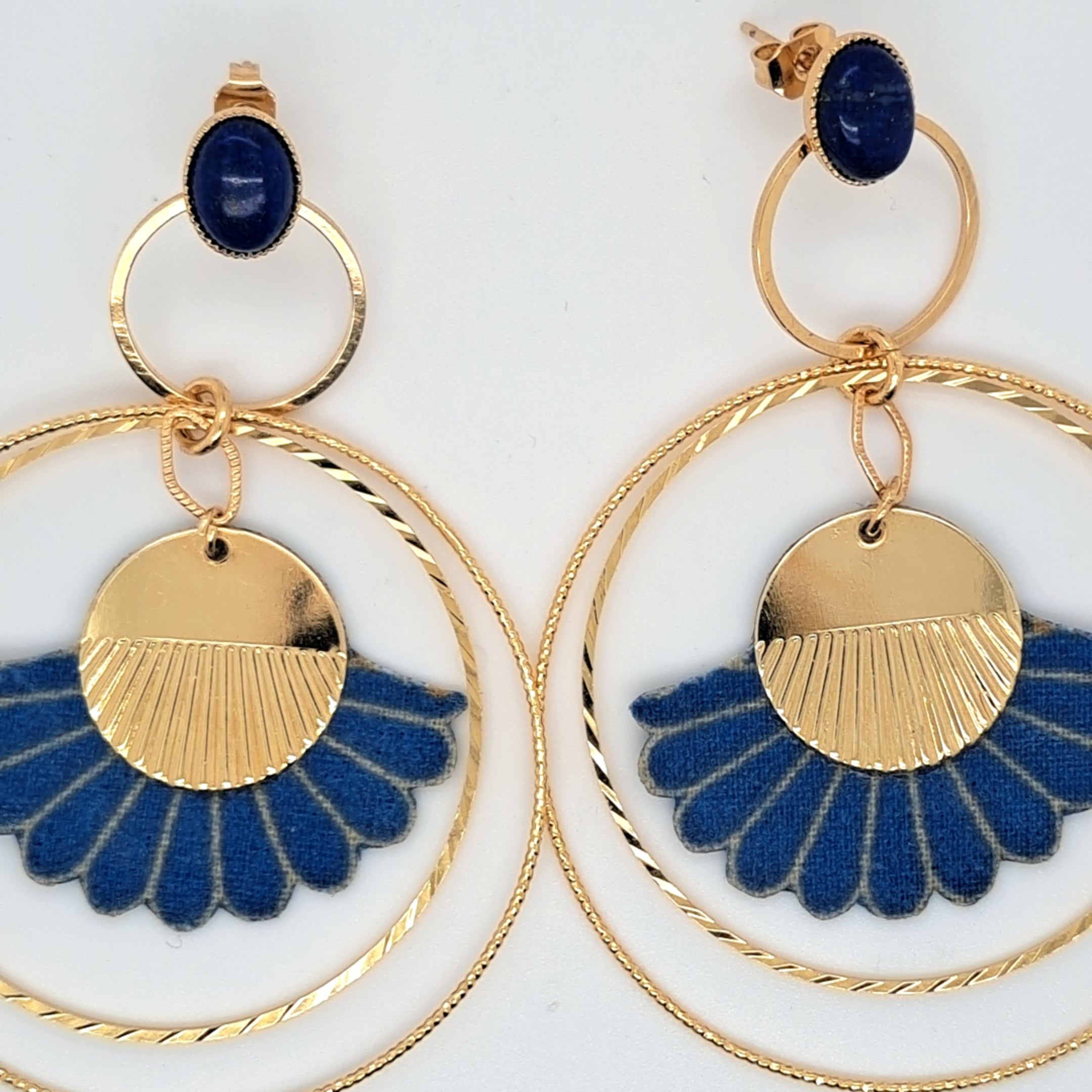 Bleu Tahitienne - Boucles d'oreilles créoles lapis-lazuli