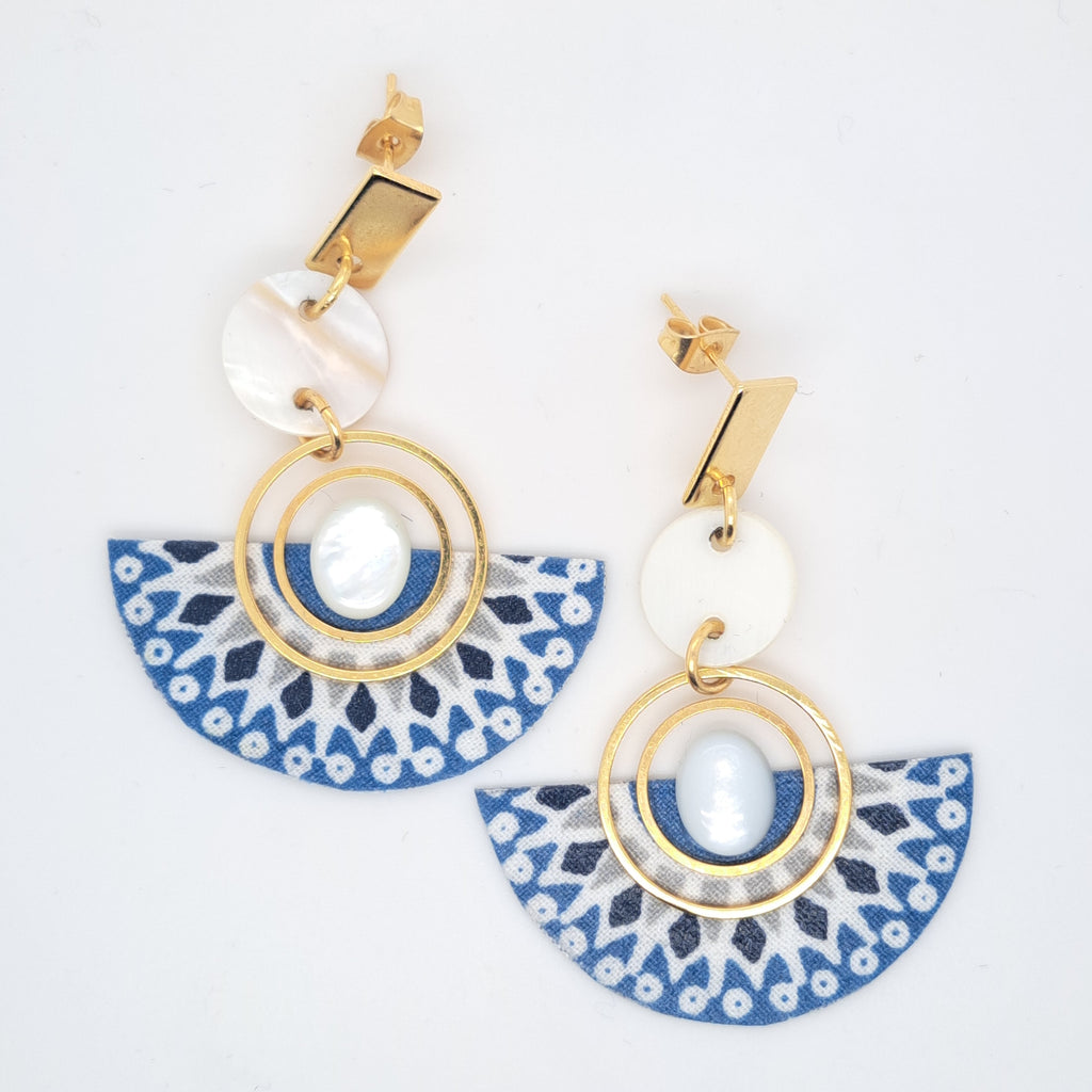 Bleu Endless Summer II - Boucles d'oreilles nacre