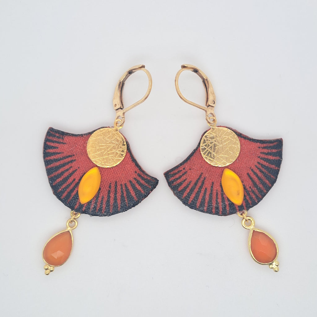 Rouge Flatiron - Boucles d'oreilles pendantes cornaline