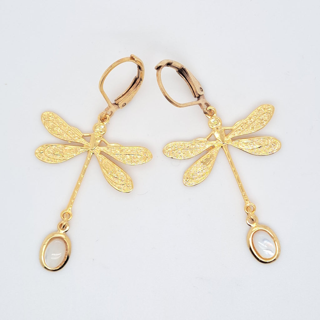 Libellule - Boucles d'oreilles pendantes nacre
