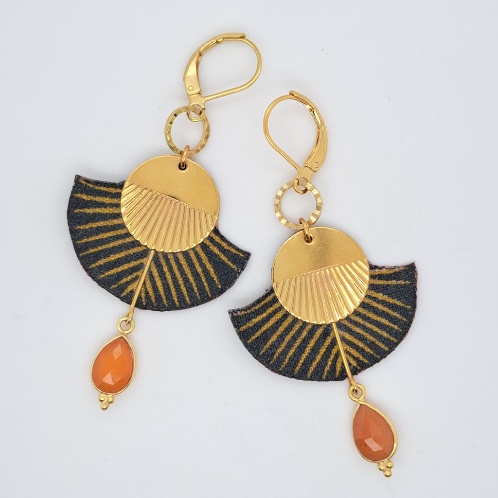 Doré Flatiron - Boucles d'oreilles pendantes cornaline