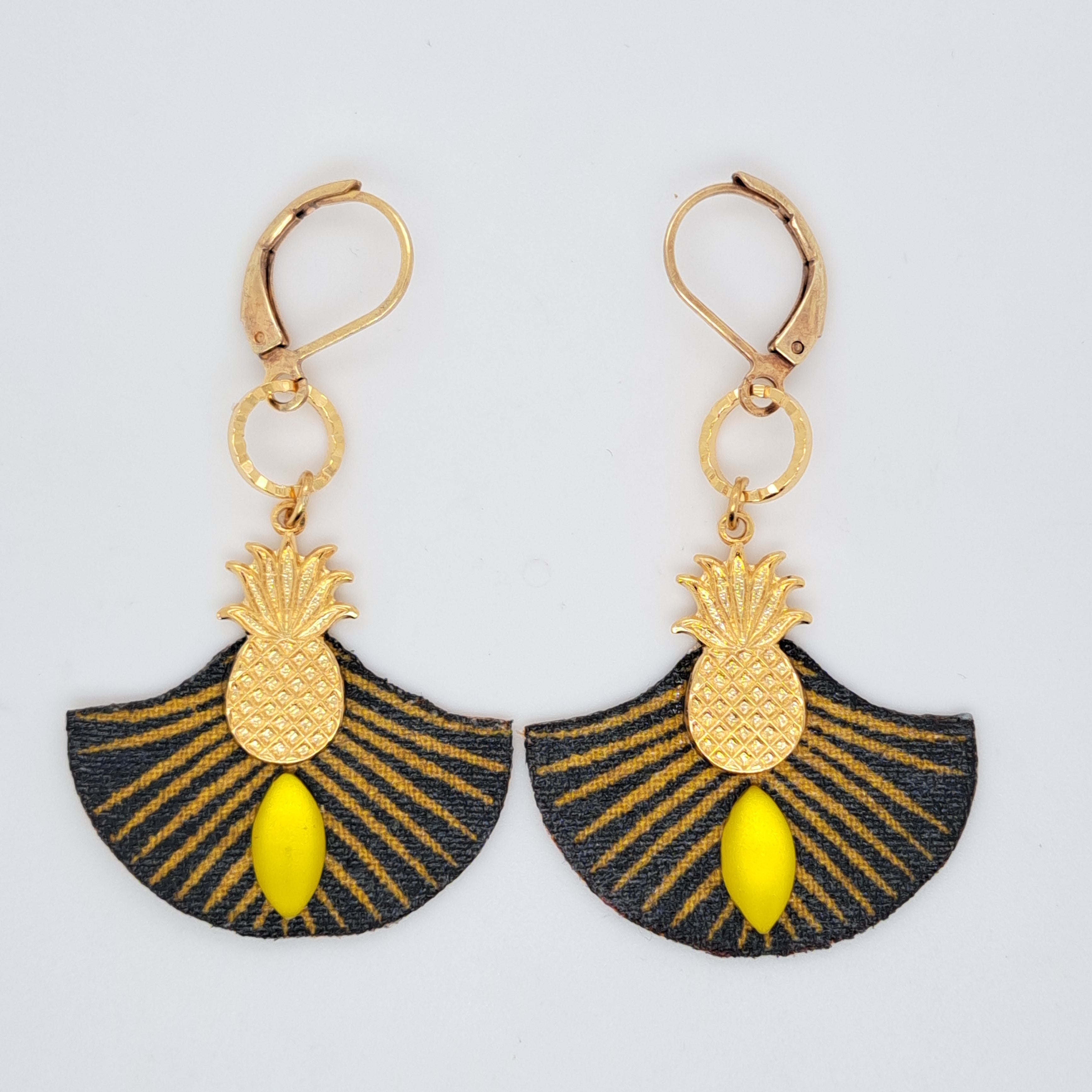 Doré Costa Rica - Boucles d'oreilles pendantes ananas