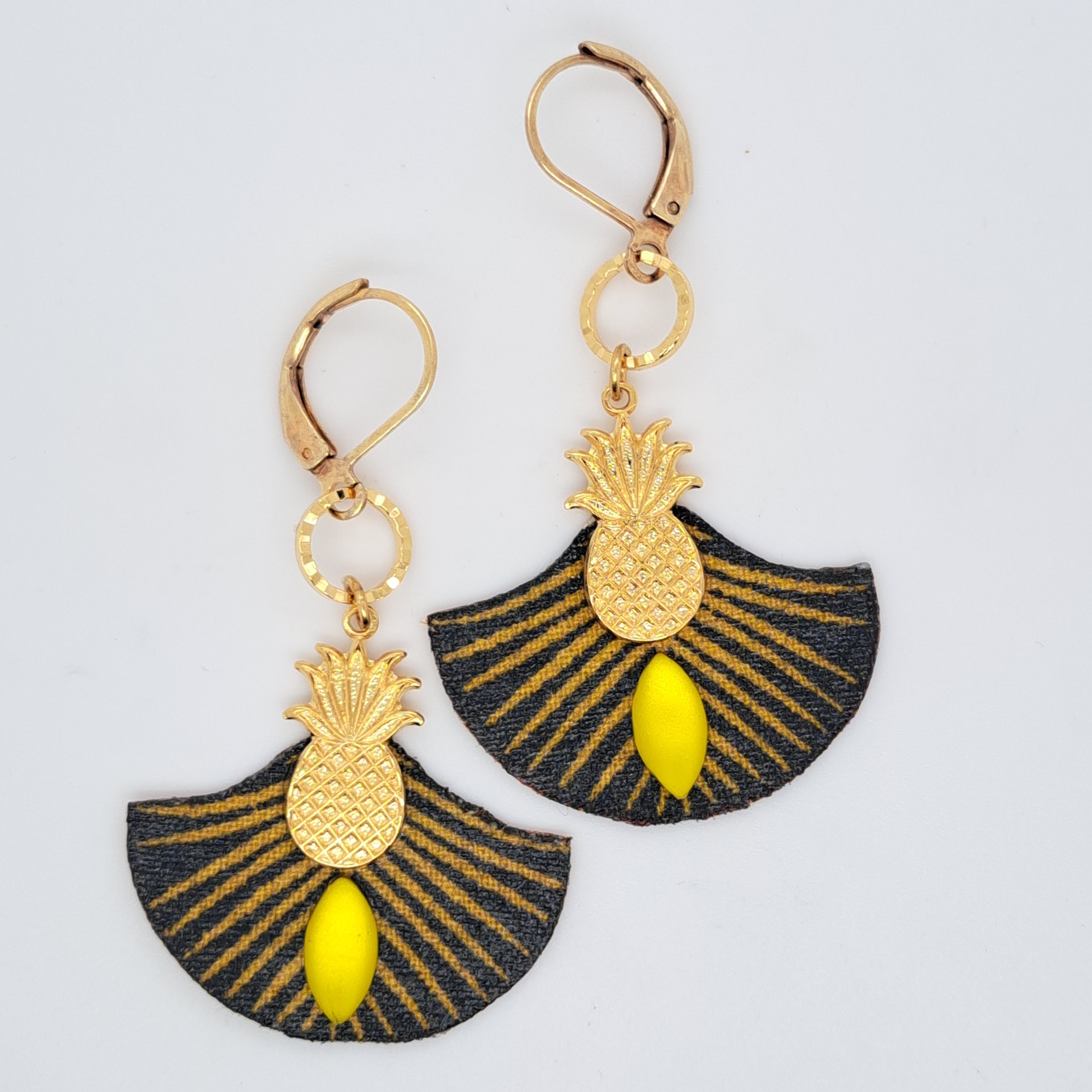 Doré Costa Rica - Boucles d'oreilles pendantes ananas